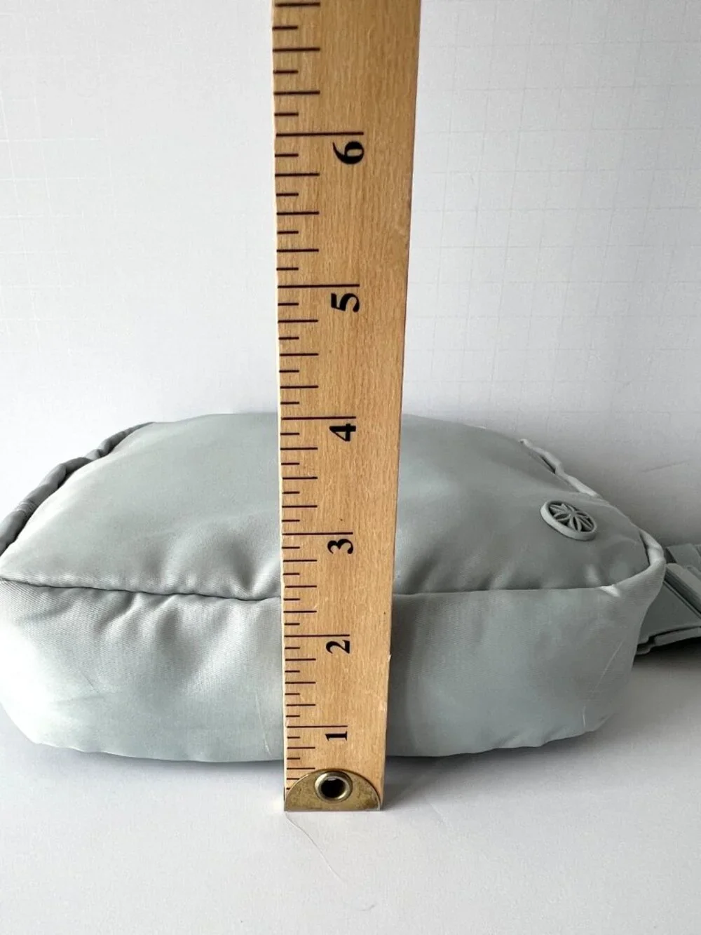 Gaiam Sidekick Sling Bag, Fanny Pack, or Crossbody Sky Blue, New - Picture 13 of 15
